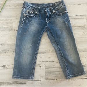 Miss Me Cropped Capri Distressed Jeans